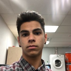 Meet your Posher, Damien